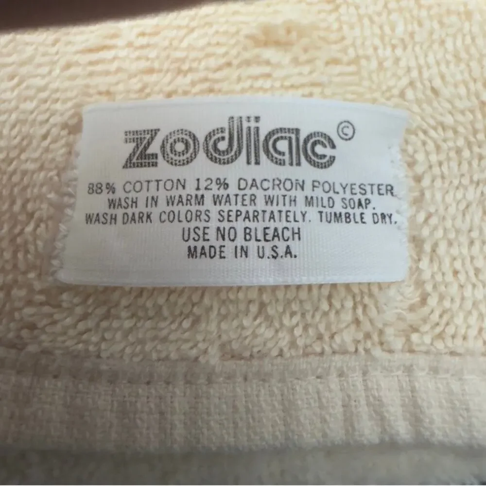 ZODIAC Vintage Butter Yellow Bath Towel with Flower Applique
